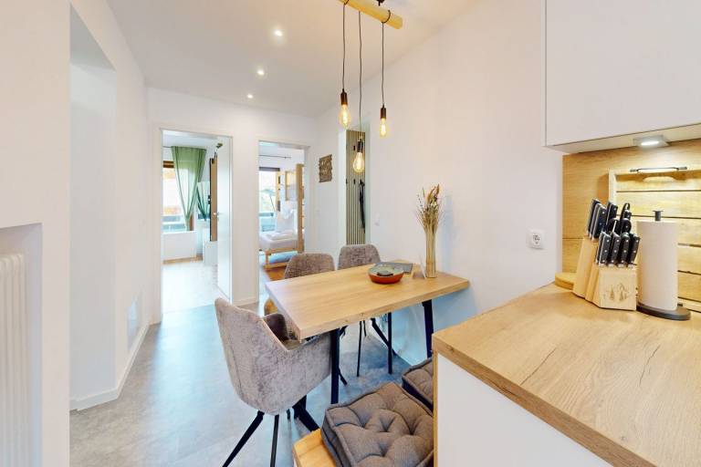 Münchner5 – Stylish Holiday Apartment with Balcony Mountain Views in Garmisch — photo 4