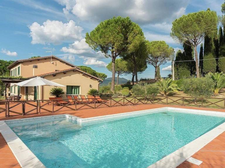 Villa  Montebuono
