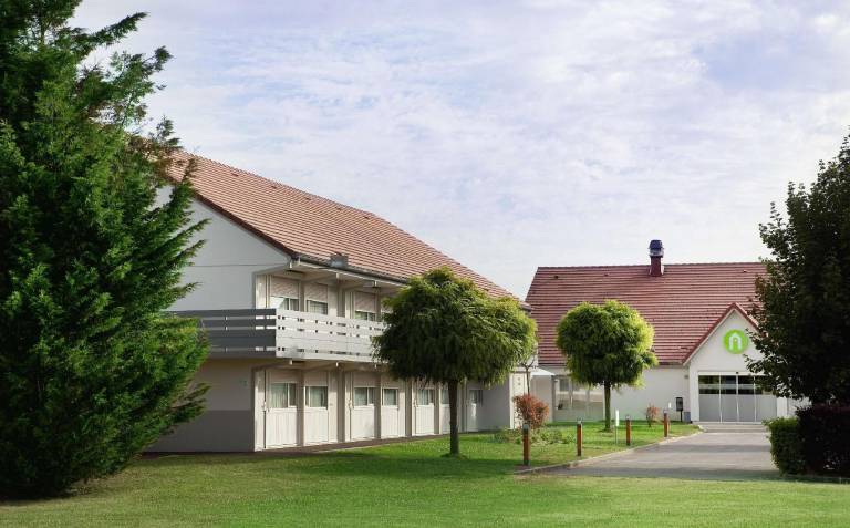 Campanile NATURE - Villennes sur Seine Poissy in Orgeval
