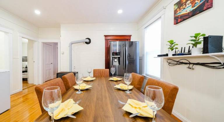 Apartment with patio | Pets are welcome — photo 4