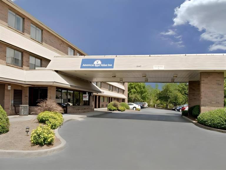 Best Western Atlanta-Marietta Ballpark Hotel in Marietta, GA