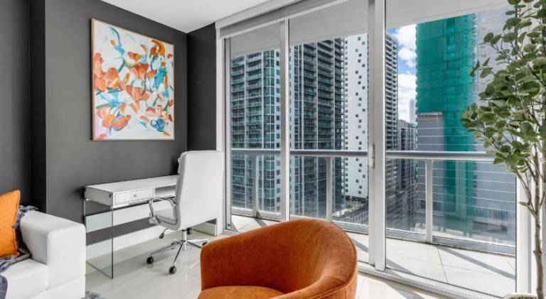 Rental apartment with pool & jacuzzi | Close to Bayfront Park — photo 5