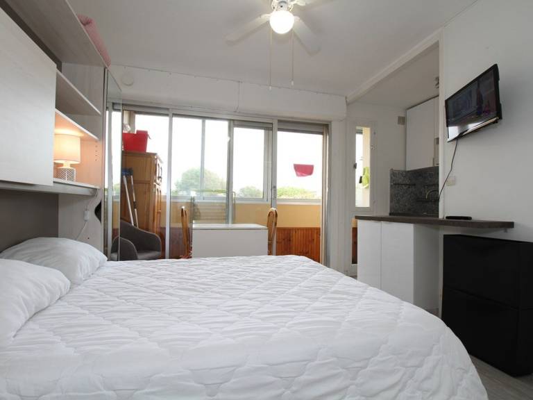 Studio with 1 room for 2 persons — photo 4