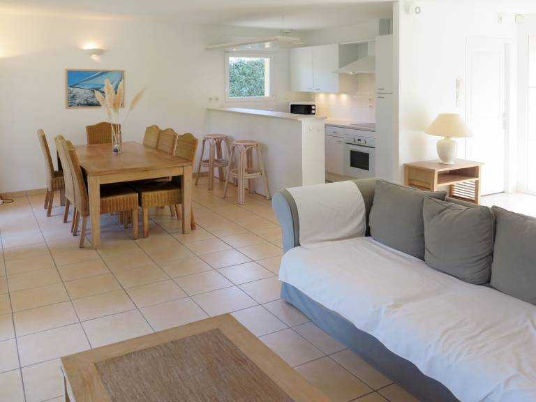 Vacation home with terrace, barbecue & private pool — photo 2