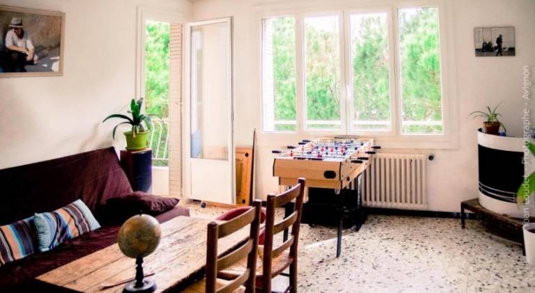 Apartment with garden & patio in Avignon