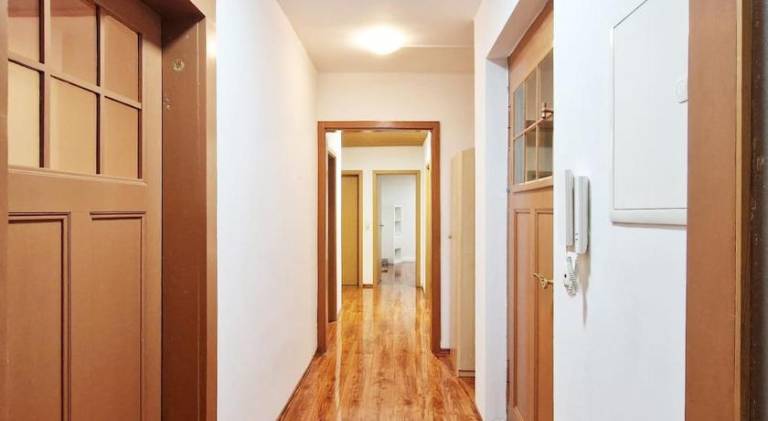 Apartment with 5 rooms for 14 persons — photo 3