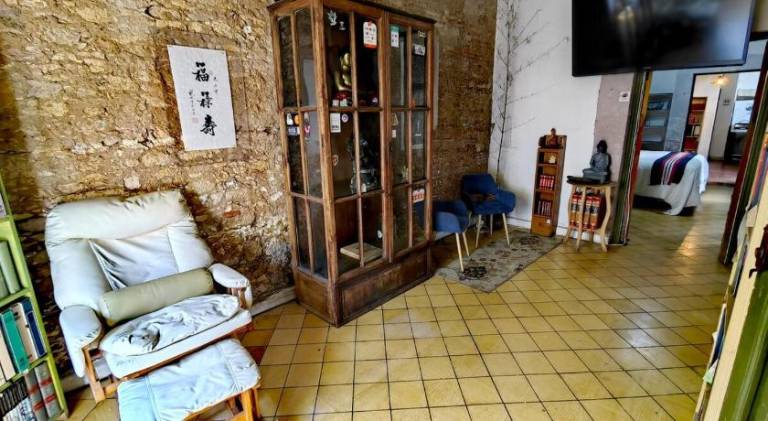 House with 1 room for 8 persons in Morelia