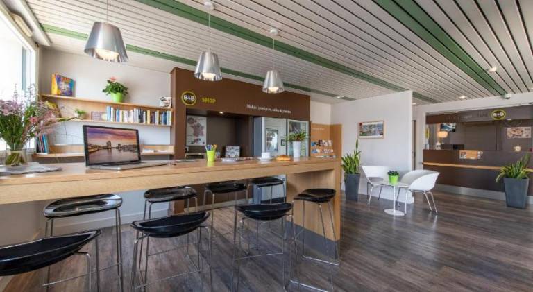 B&B HOTEL La Rochelle Centre 3 etoiles — photo 2