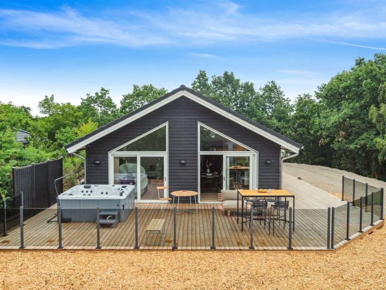 Children-friendly wonderful vacation home with hot tub & terrace | Sea view | Dogs allowed — photo 5