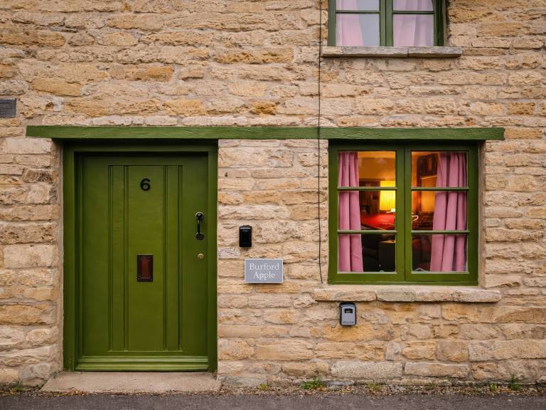 Cottage with 2 rooms for 4 persons in Burford