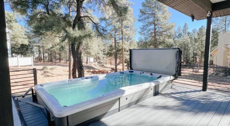 Vacation home with hot tub & pool | Pets allowed — photo 5