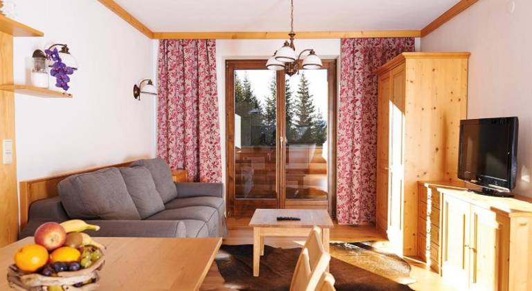 Rental apartment with 2 rooms for 6 persons — photo 2