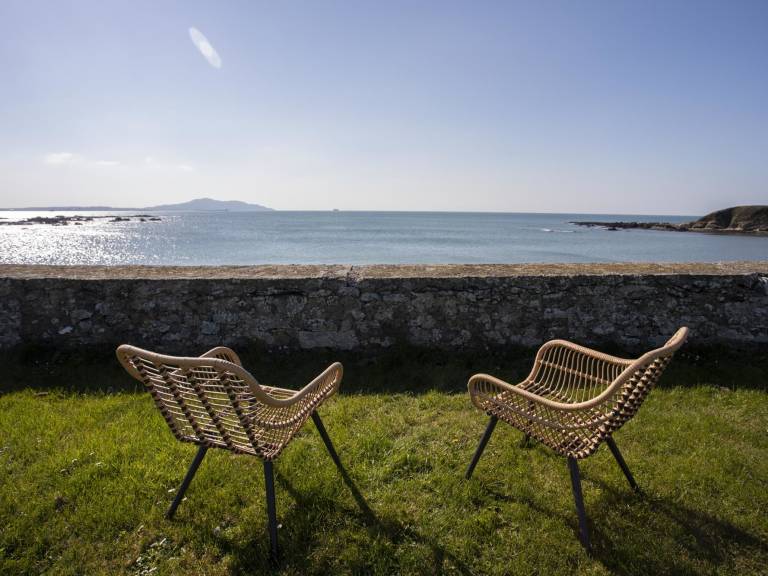 Cottage with garden | Beach view — photo 2