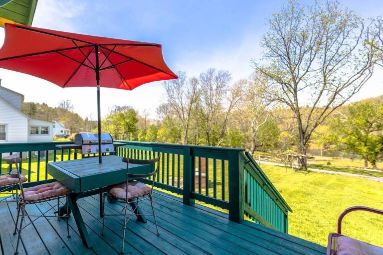 Cabin  Hiwassee