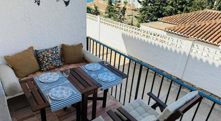 Apartment with terrace, barbecue & garden — photo 4