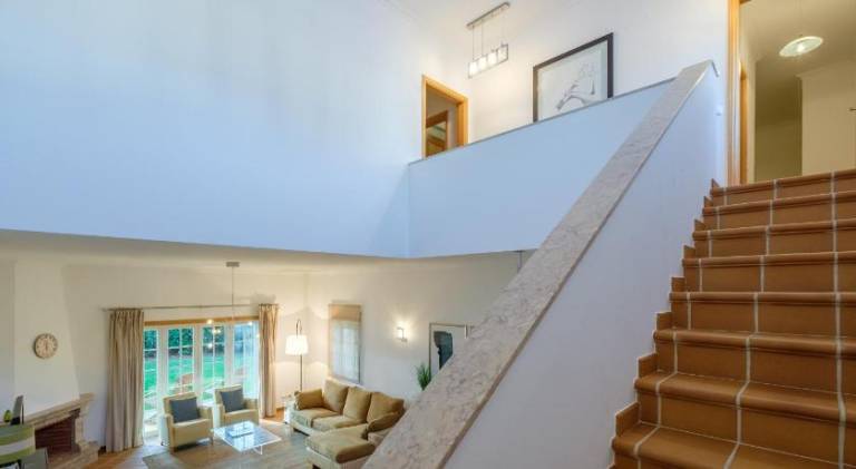Beautiful rental apartment with garden, patio & BBQ | Dogs allowed — photo 3