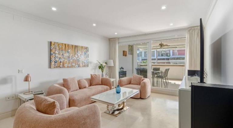 Las Canas Beach - Marbella Golden Mile by Finest Rentals — photo 4
