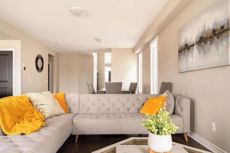 House  Welland