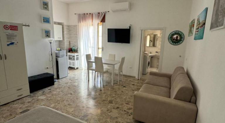Apartment with 1 room for 4 persons — photo 2