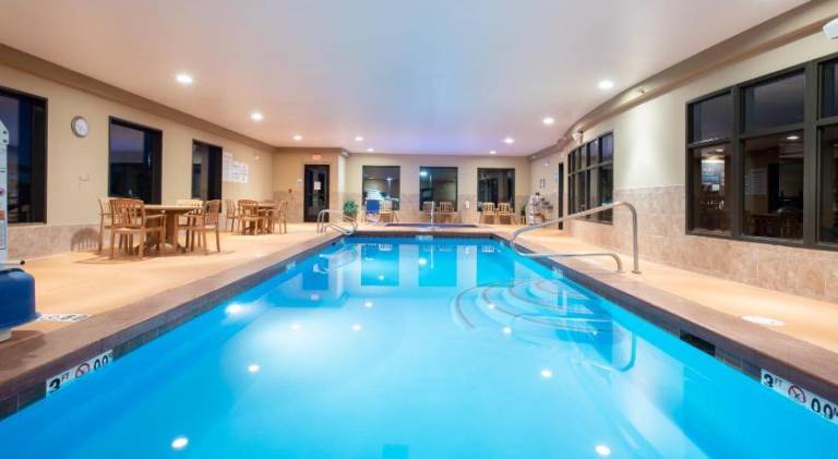 Holiday Inn Express Hotel & Suites Lander By IHG — photo 2