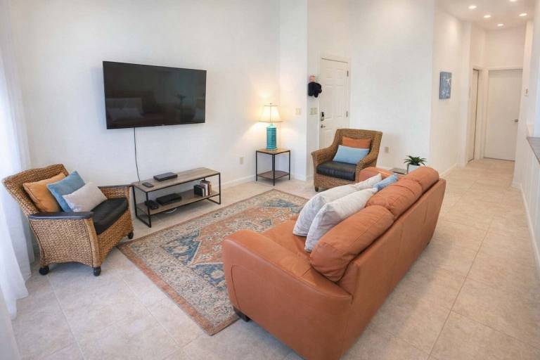 Holiday apartment with terrace & private pool — photo 3