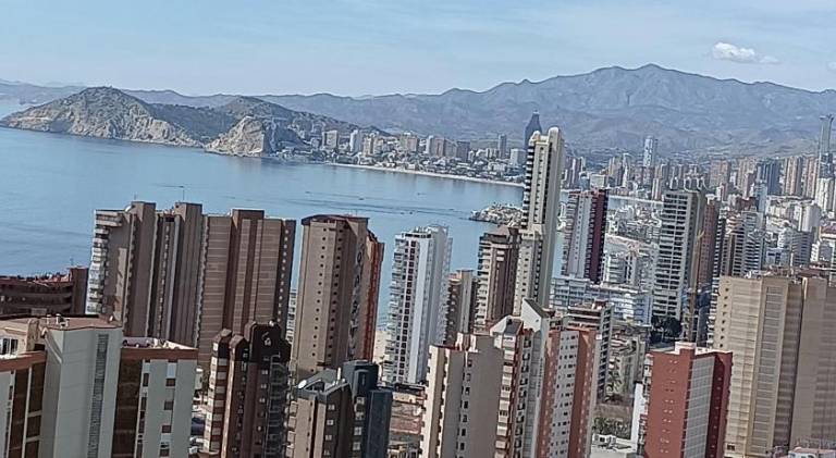 Apartment with pool in Benidorm
