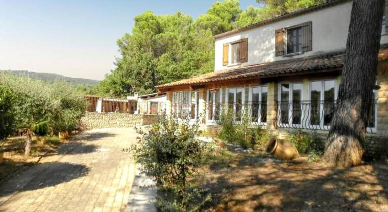 Villa with private pool, yard & terrace — photo 3