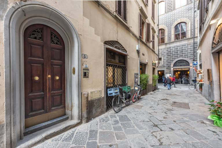 Apartment 'Your House At The Duomo' with Wi-Fi and Air Conditioning in Santa Maria