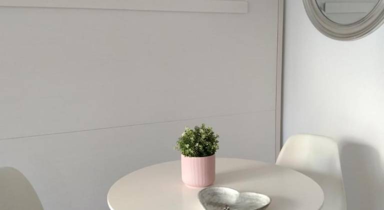 Rental apartment with patio & yard — photo 5