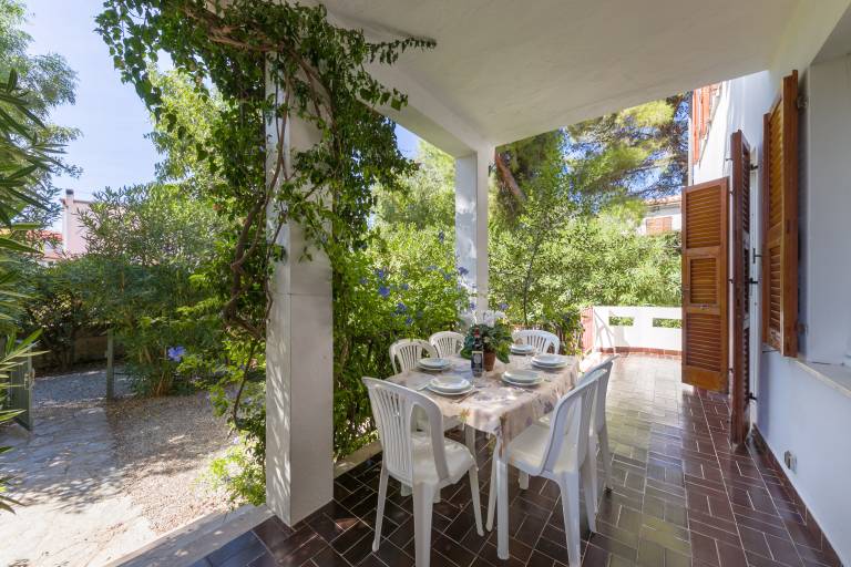 Holiday Apartment "Montecristo 1" with Terrace and Close to the Sea — photo 3