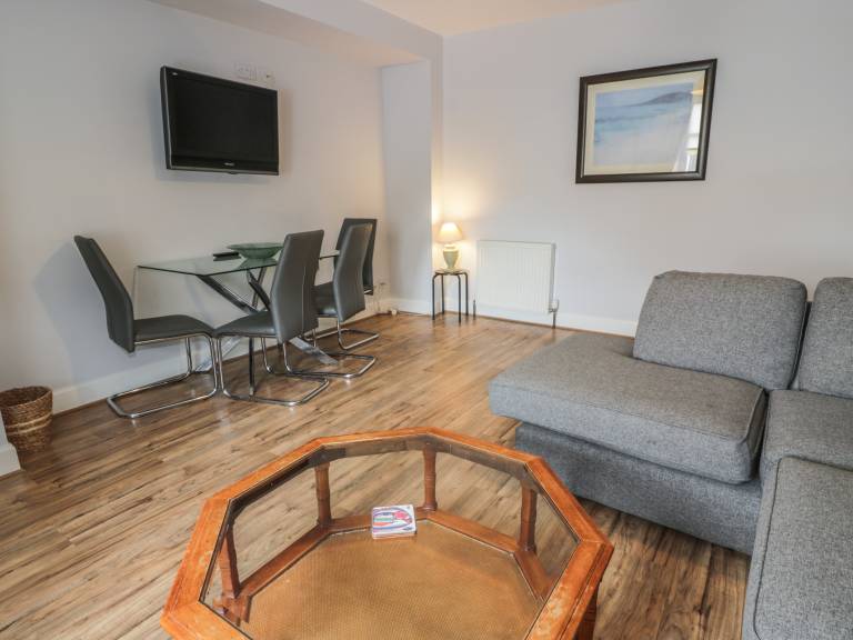 Family-friendly cottage with garden | Pets allowed — photo 4