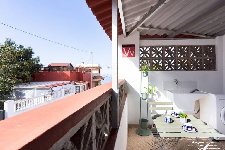 Charming rental apartment with patio | Dogs allowed — photo 4