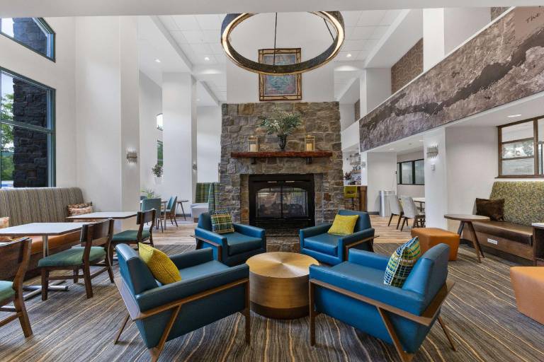 Hampton Inn & Suites Lake George — photo 3