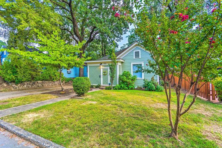 Cottage  Hillcrest