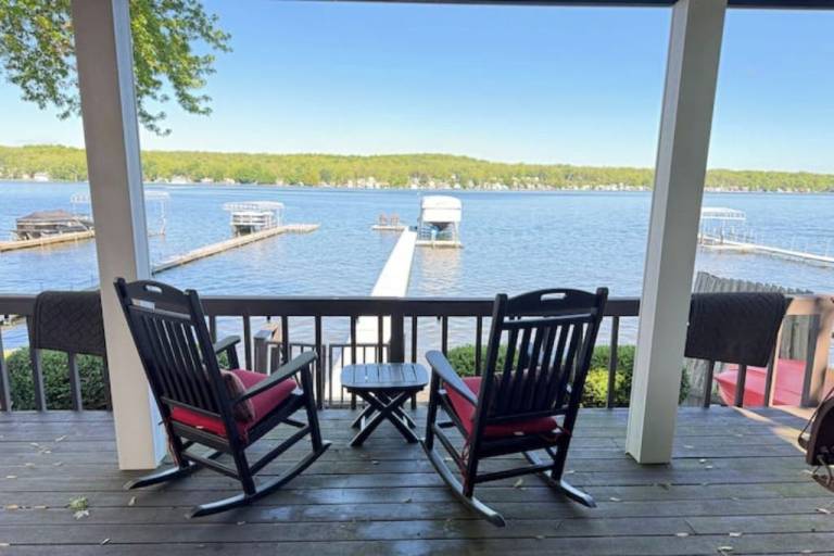 House Conesus Lake