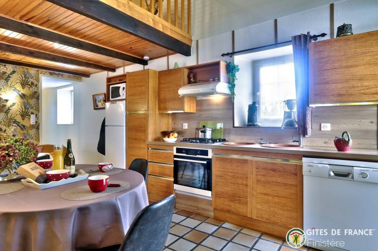 Gite with grill, garden & patio — photo 5