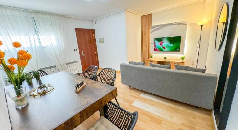 Wonderful apartment | Near Cathedral-Basilica of Our Lady of the Pillar | Pets are welcome — photo 2