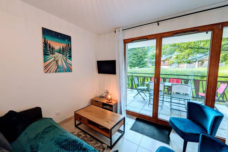 Condo with patio in Chambéry