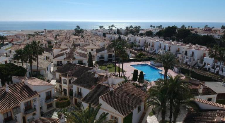 Holiday apartment with yard, private pool & terrace | Close to the beach | Suitable for remote work | Pets allowed — photo 5