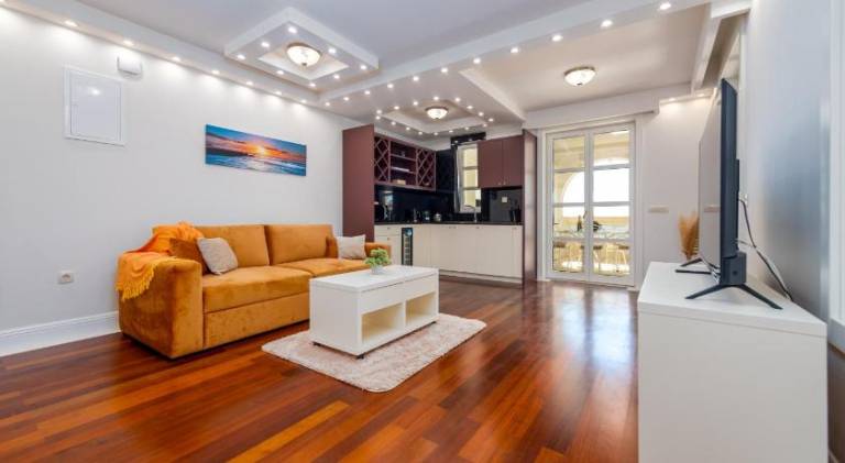 Exclusive Chateau Dabo Luxury Pool Apartments, Novalja — photo 4