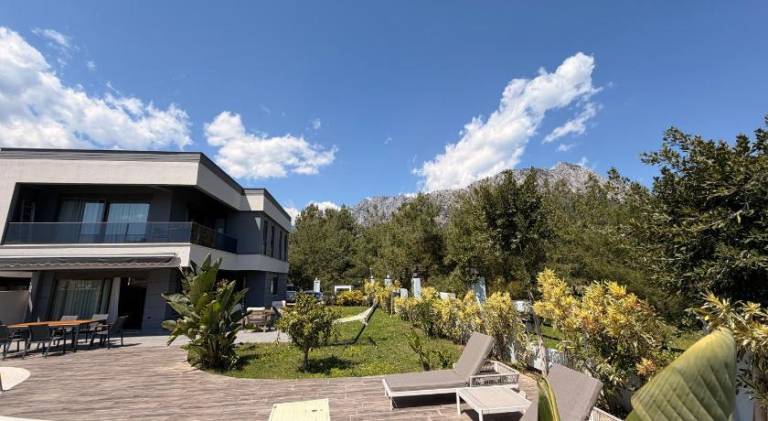 Fully equipped villa with barbeque, private pool & yard | Suitable for remote work | Pets are welcome — photo 5