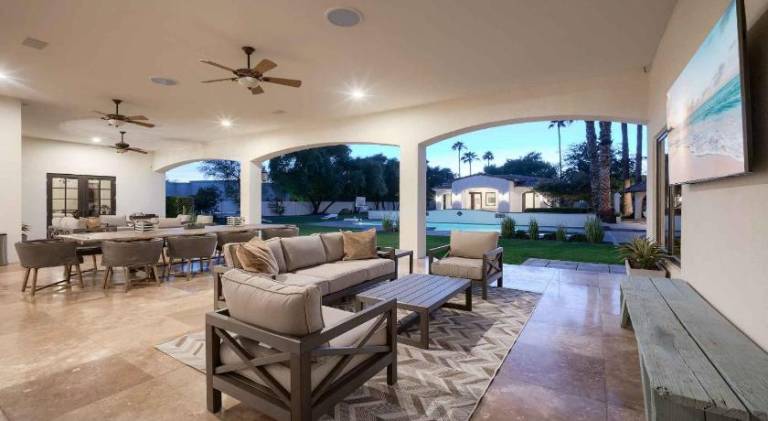 Vacation home with hot tub & pool | Pet-friendly — photo 3