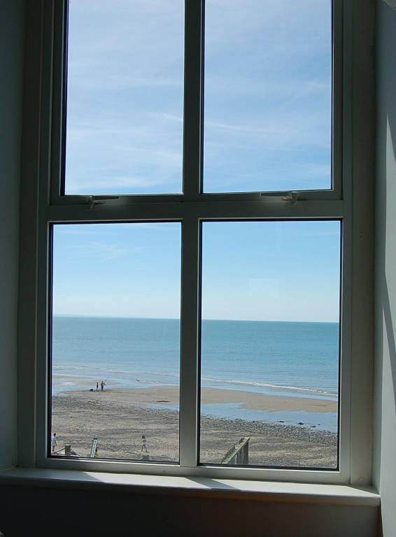 House  Tywyn