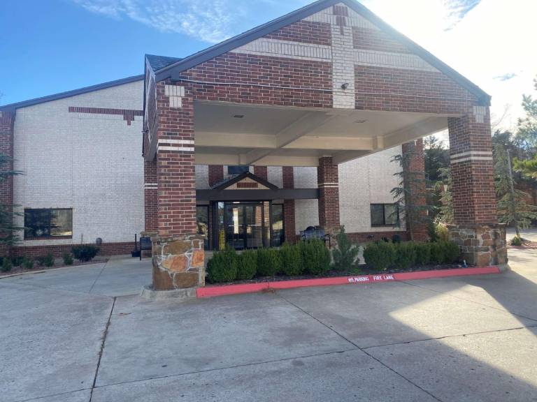 SureStay Plus by Best Western Edmond — photo 4