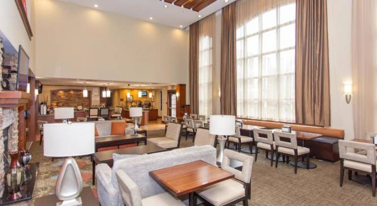 Staybridge Suites Bowling Green By IHG — photo 3