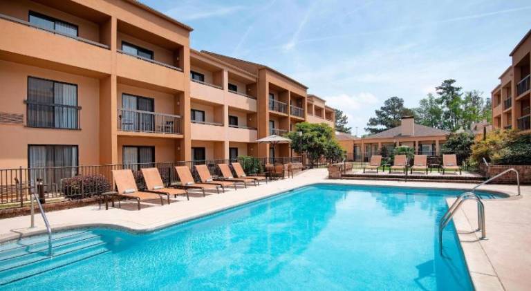 Courtyard by Marriott Savannah Midtown — photo 2