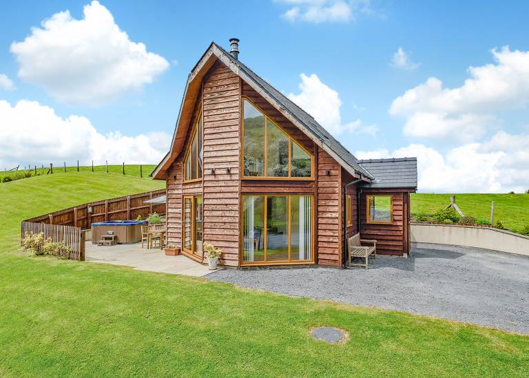 Chalet  Abbey Cwmhir