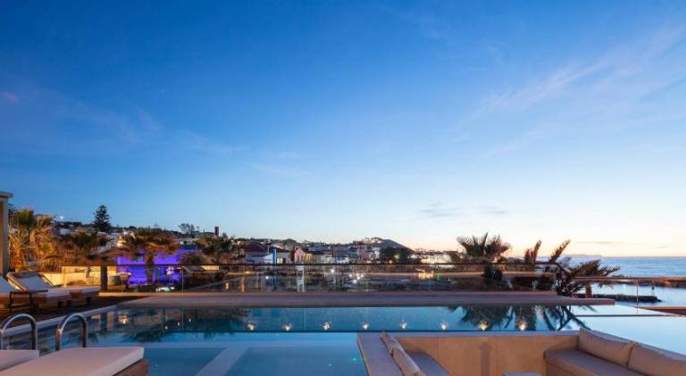 Sapphire Shores- Beachfront Retreat Zillion Villa by etouri — photo 4