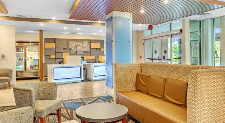 Holiday Inn Express And Suites Mobile - University Area By IHG — photo 4