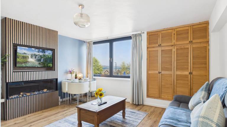 Holiday apartment with fast internet | Beach view in Tenby